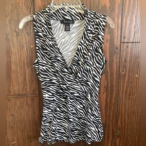 White House Black Market Woman’s Top